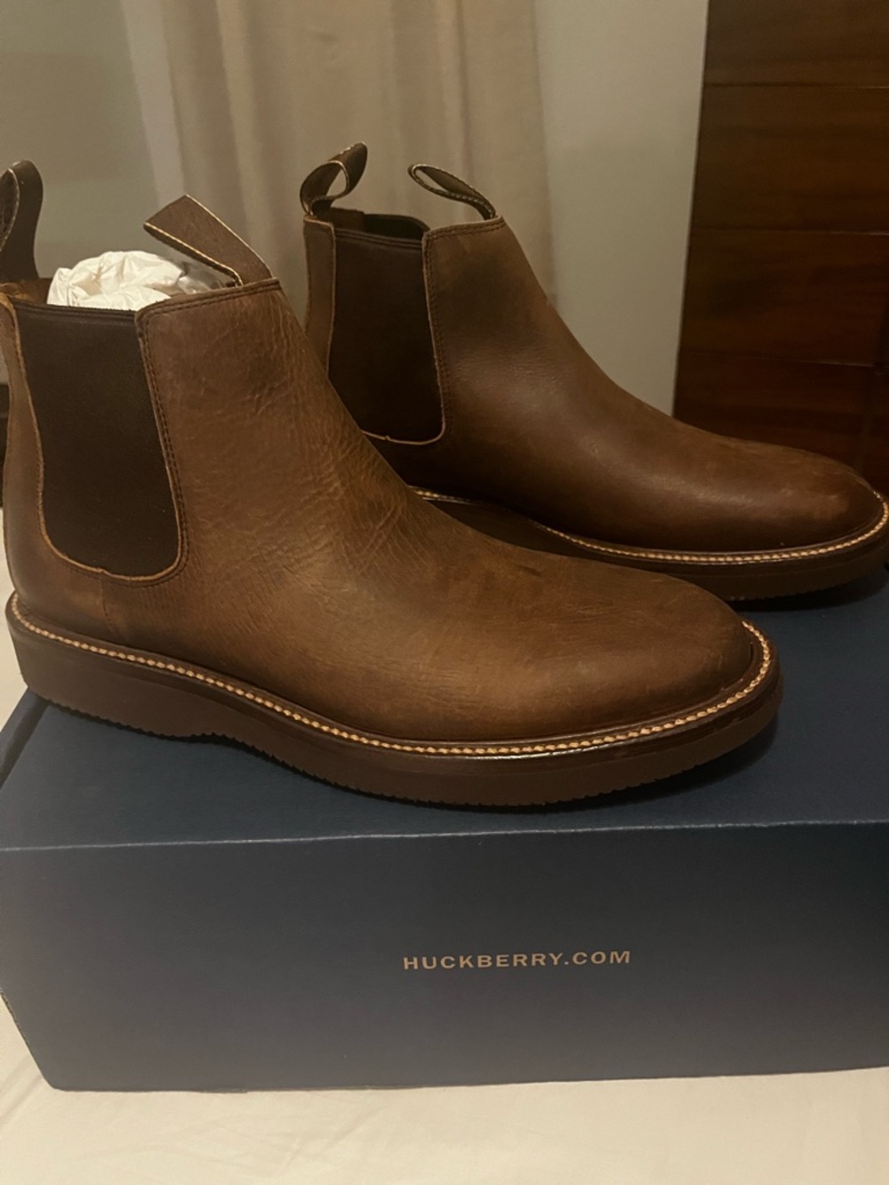 Huckberry Rhodes Brown Leather Chelsea Boots